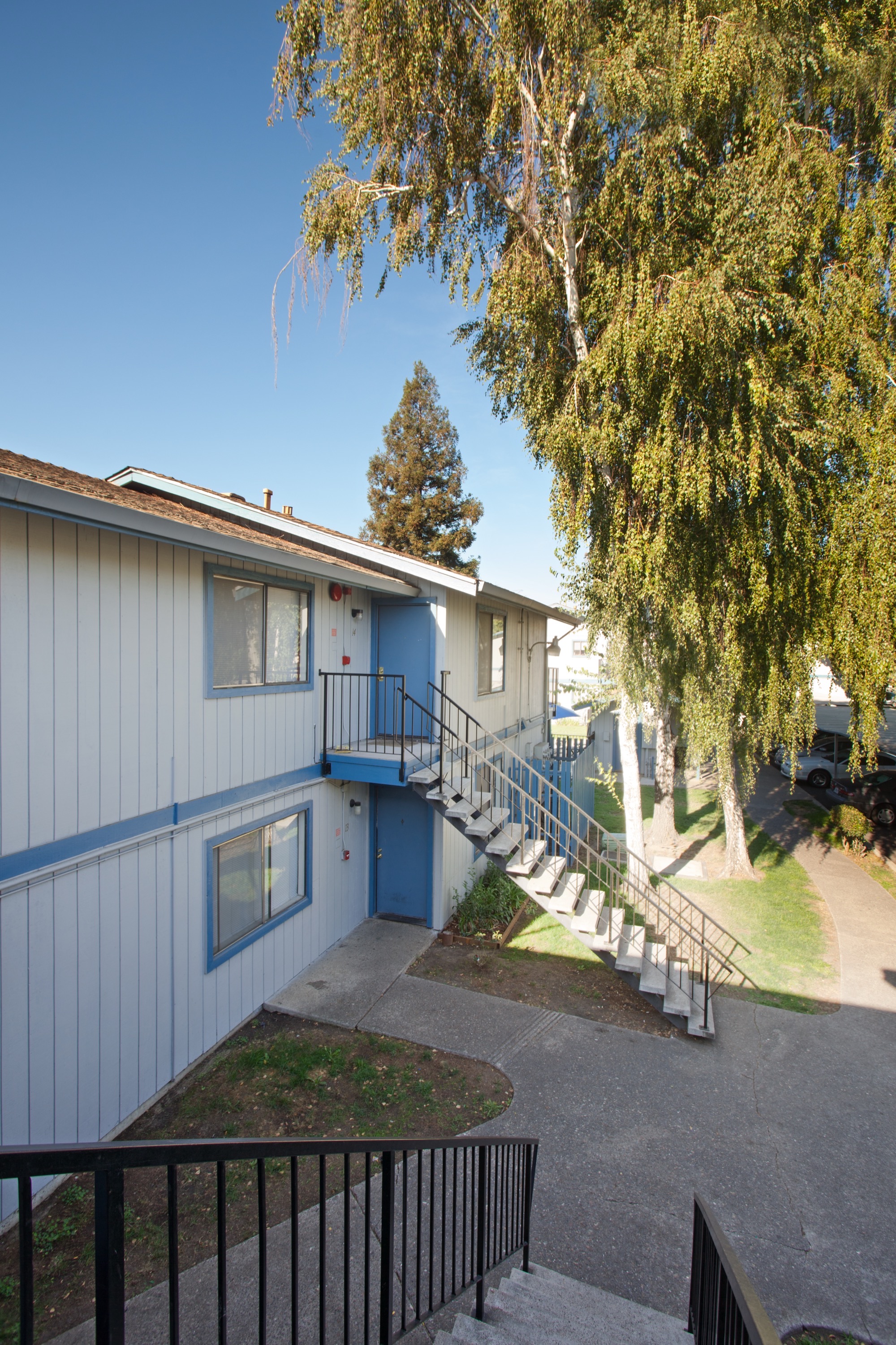 Sunburst Apartments Stockton — 3