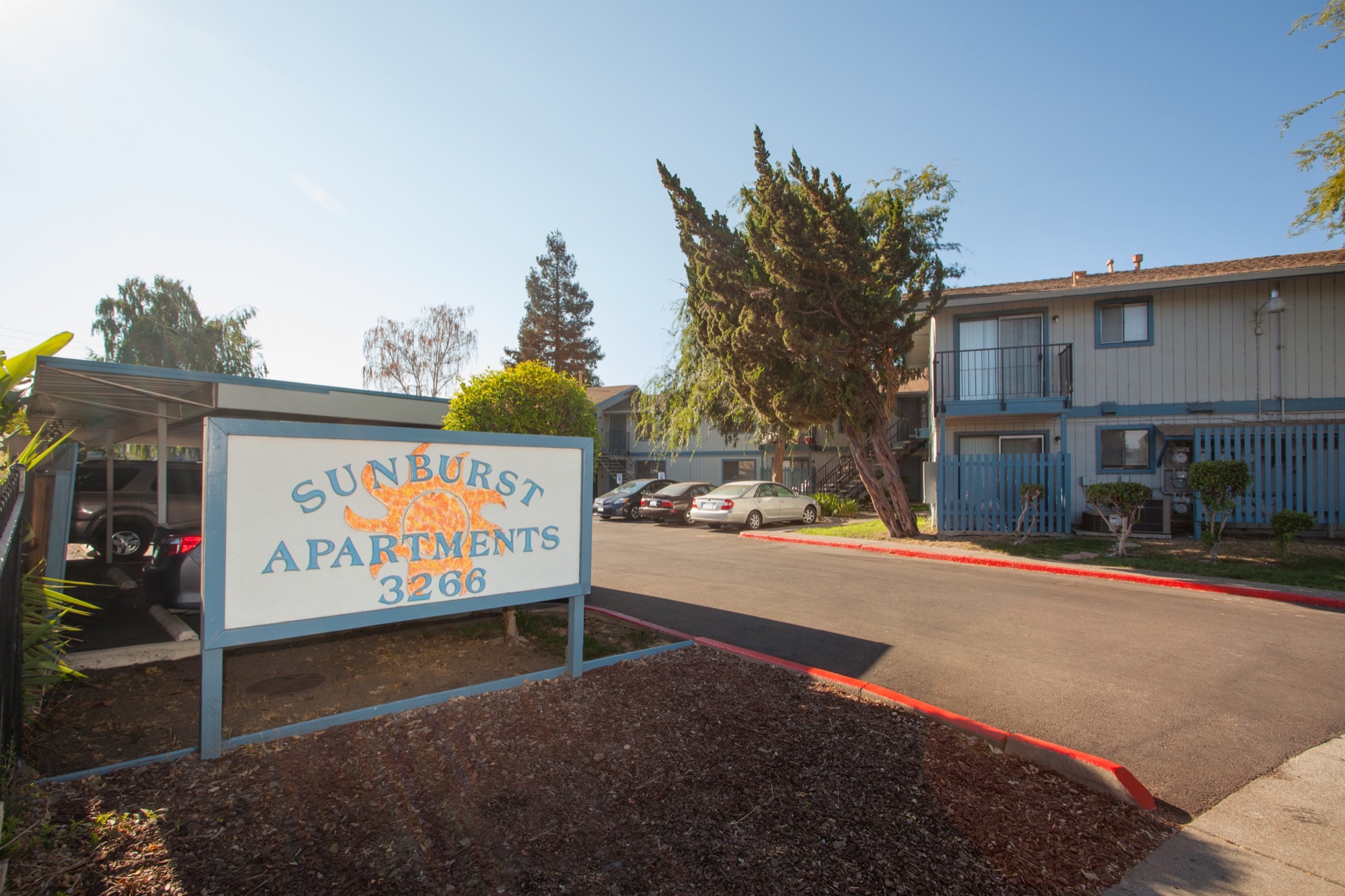 Sunburst Apartments Stockton — 4